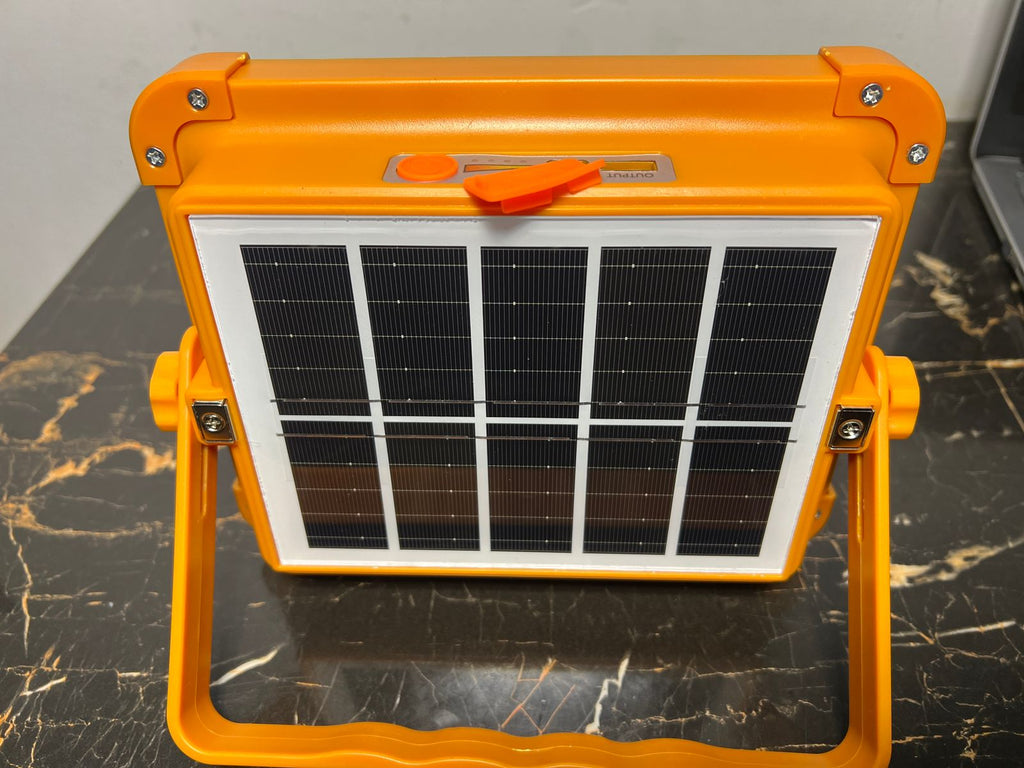 200Watt and 400 Watt and 600Watt Solar  LED Light with 15000 And 25000MAH Solar Power Bank , 4 Modes, Waterproof Portable Solar Power Outdoor Working Light
