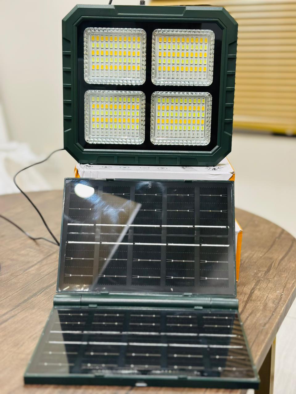 800WATT(24000mah power bnak) AND 400WATT (1500 mah power bank) UXI BL-911 SOLAT LED LIGHT WITH REMOTE COUNTROL/ IP66WATER PROOF